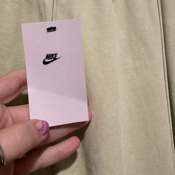 Nike Essentials Fleece Sweatpants Loose Fit Lime Green NEW Size XXL - Picture 6 of 9